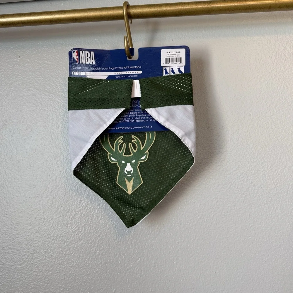 Milwaukee Bucks NBA Basketball Pet Collar Dog Bandana Reversible L/XL NWT
